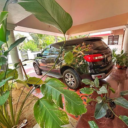 La Casa Trivandrum 4 Bhk Ac Luxury Villa At City Centre, Just 6 Kms To Airport 트리반드룸 외부 사진