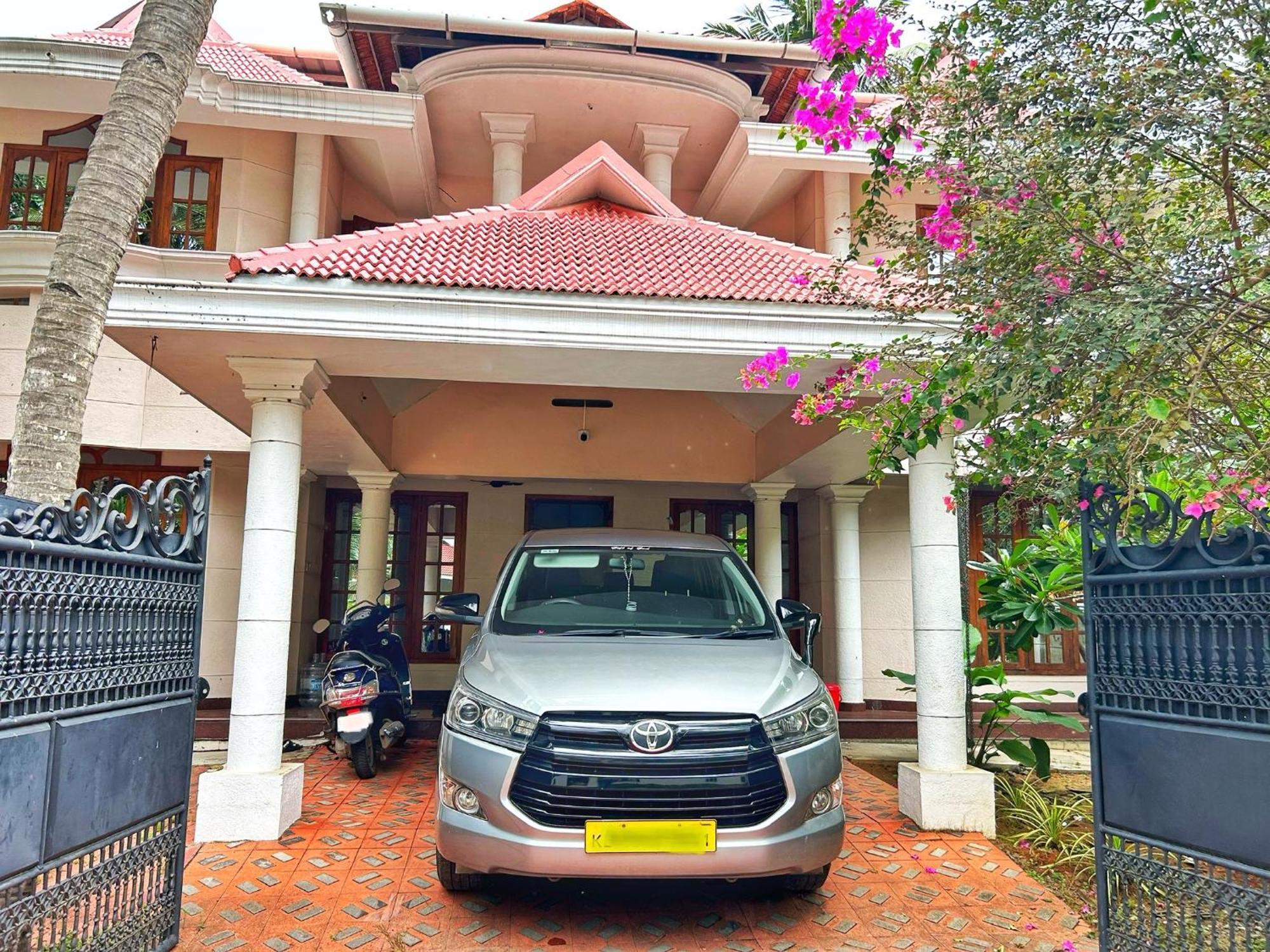 La Casa Trivandrum 4 Bhk Ac Luxury Villa At City Centre, Just 6 Kms To Airport 트리반드룸 외부 사진