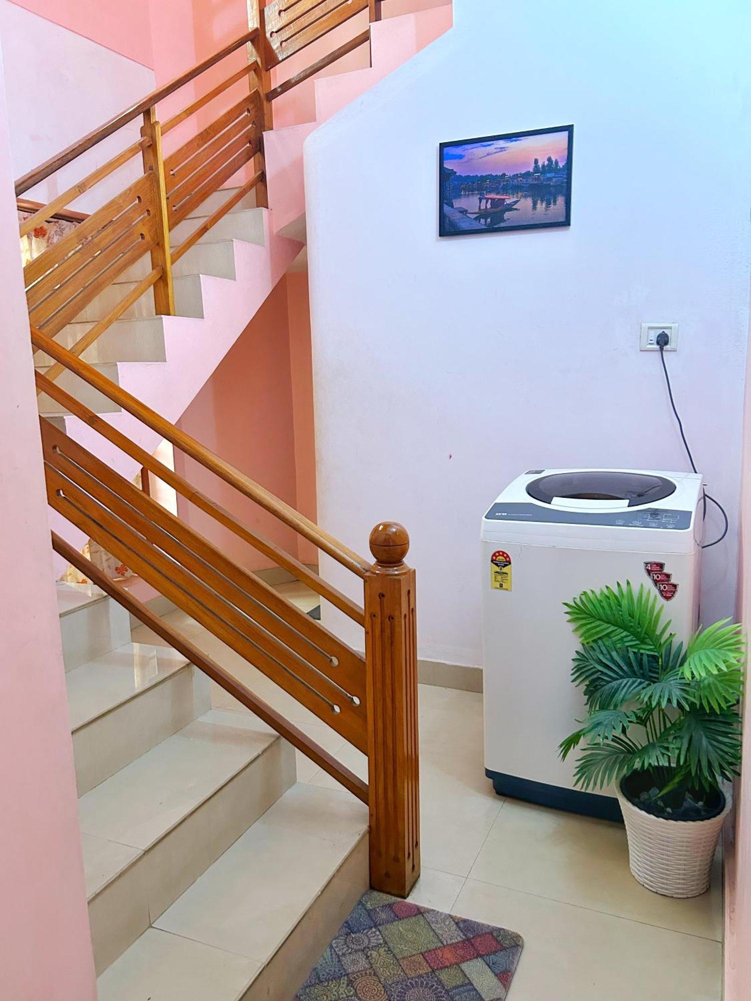 La Casa Trivandrum 4 Bhk Ac Luxury Villa At City Centre, Just 6 Kms To Airport 트리반드룸 외부 사진
