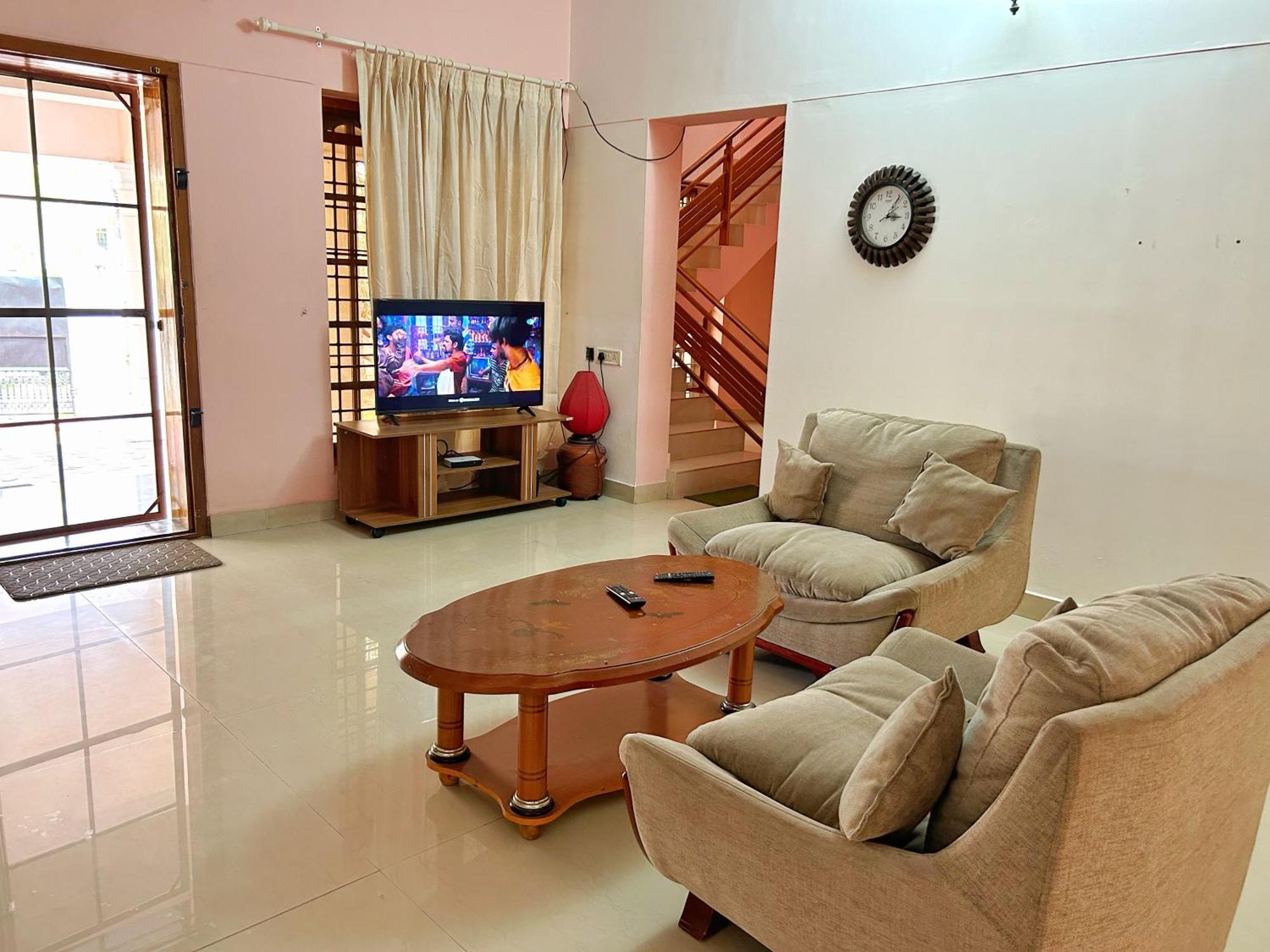 La Casa Trivandrum 4 Bhk Ac Luxury Villa At City Centre, Just 6 Kms To Airport 트리반드룸 외부 사진