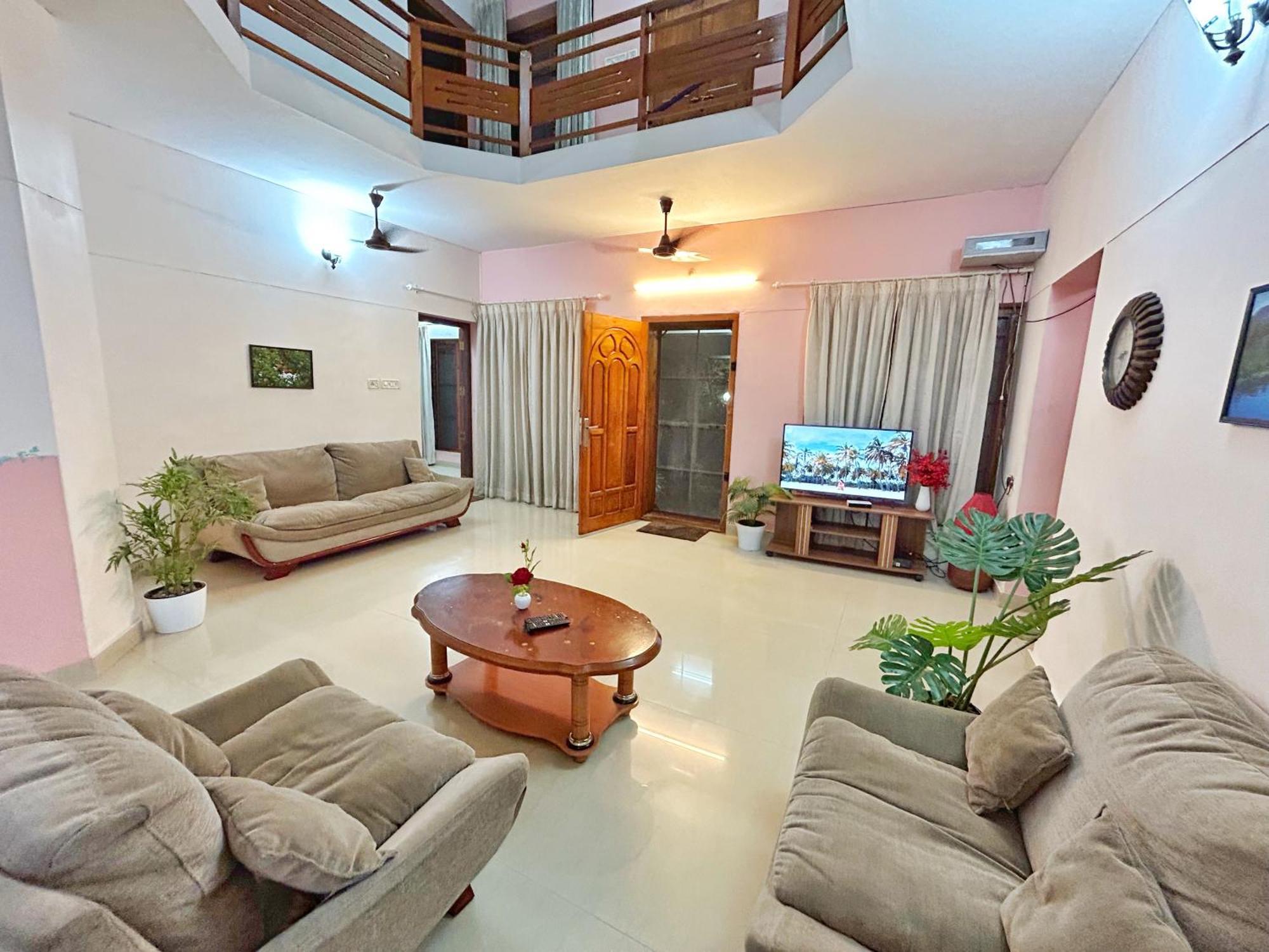 La Casa Trivandrum 4 Bhk Ac Luxury Villa At City Centre, Just 6 Kms To Airport 트리반드룸 외부 사진